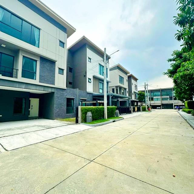 คู้บอน บ้านเดี่ยว 3ชั้น แฟชั่น 1.8กม. MRTรามอินทรา83 900ม.4นอน 4น้ำ ใกล้ 31ตร.ว.370ตร.ม. บ้านหัวมุม ติดสวน สไตล์วิลล่าหร