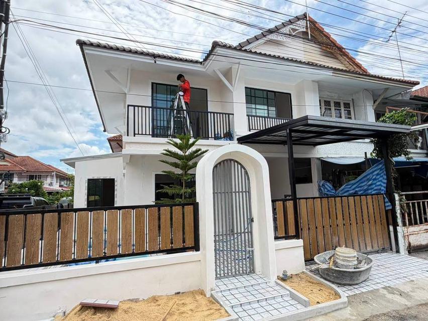 หมู่บ้านพฤกษา3 ถนนวัดลาดปลาดุก บางบัวทอง ทาวน์เฮาส์2 ชั้น หลังมุม ติดถนนทั้ง 2 ด้าน ฝั่งหน้าบ้านและข้างบ้าน ตกแต่งใหม่ Minimal & Modern Style 2
