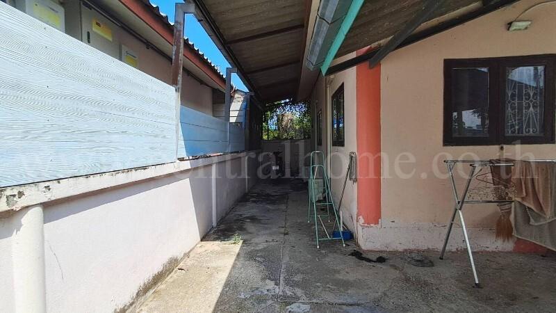 บ้านแฝด หมู่บ้าน ร่วมใจมีสุข บางละมุง ราคาถูกสุดในโครงการ 14