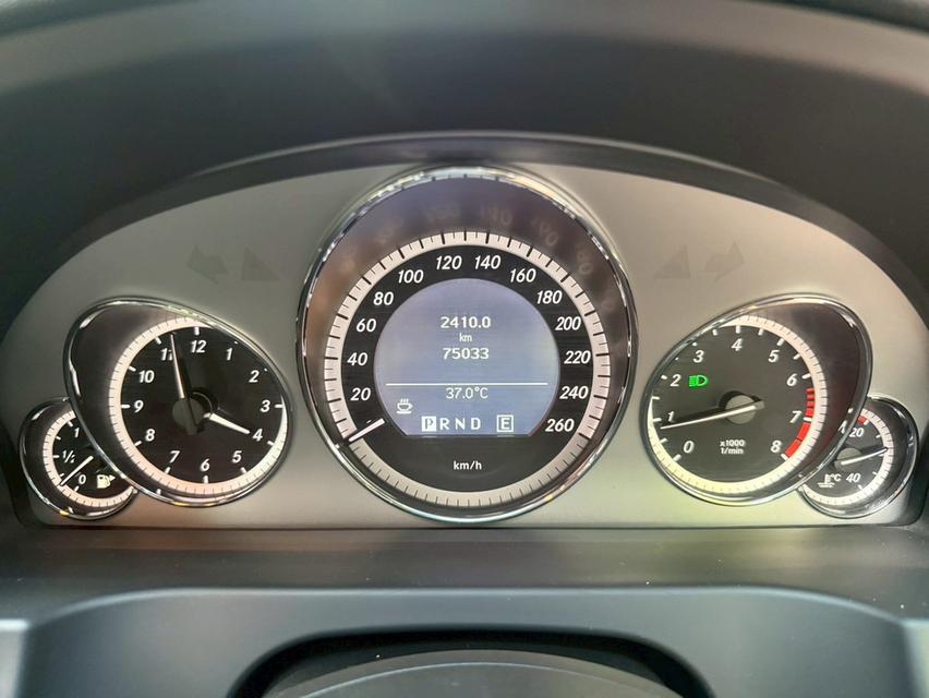 Benz E200 Cabriolrt Amg ปี11 รูปที่ 7