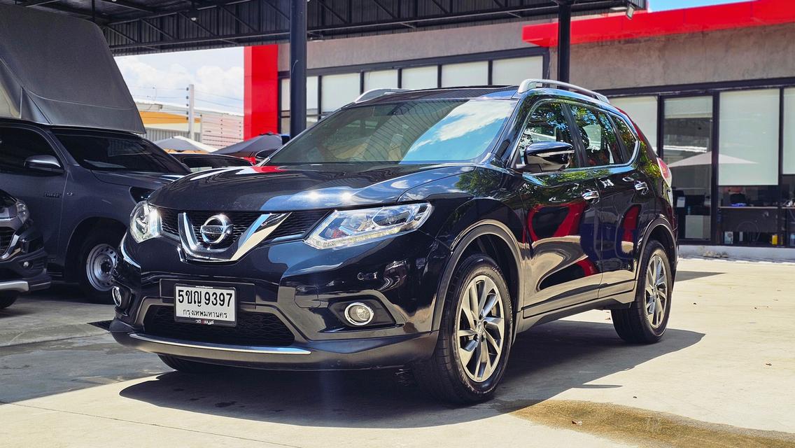ขายรถ nissan X-Trail 2.5V 4WD ปี 2015 สีดำ เกียร์ออโต้