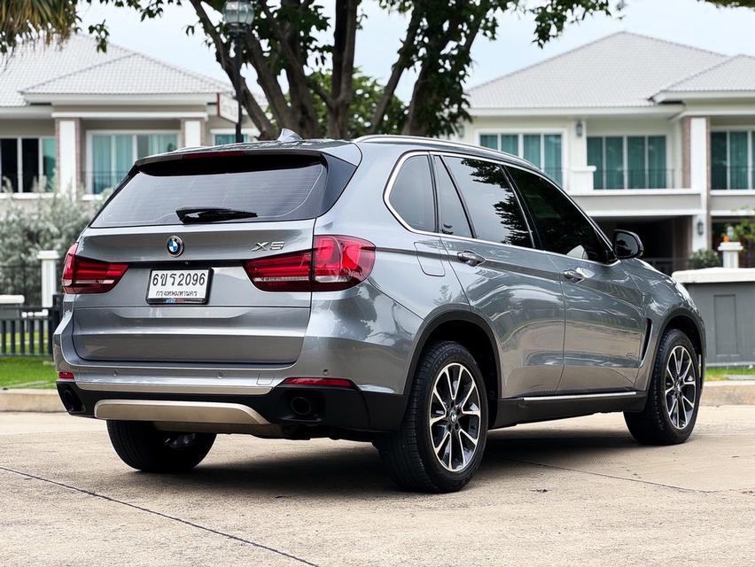รหัสรถ AVA2096 🆕 BMW X5 sDrive25d F15 ดีเซลล้วน ปี 2017 ออฟชั่นเต็ม สภาพสวยมาก ใช้งานน้อย  4
