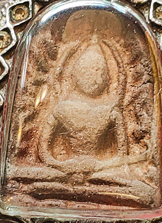 พระซุ้ม กอ กำแพงเพชร