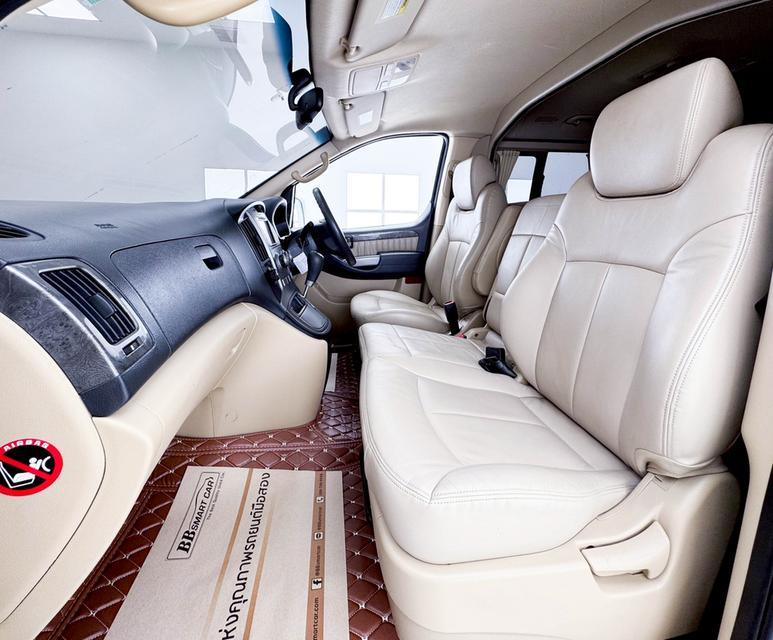 HYUNDAI GRAND STAREX 2.5 VIP 2015 10