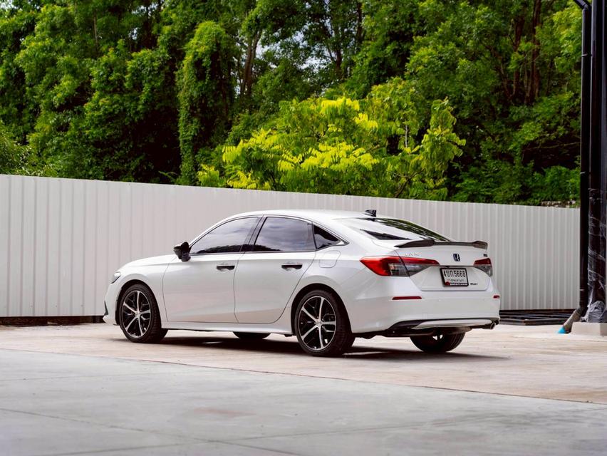 Honda civic 2.0 e:Hev RS ปี 2023 ไมล์วิ่ง : 15,xxx km.  รถสวย เล่มพร้อม กุญแจสำรองครบ  5