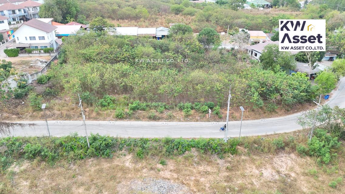 ขายที่ดิน 2 ไร่ 46.7 ตารางวา 📍ใกล้โรบินสันบ่อวิน 331 #สร้างบ้านเพื่อที่อยู่อาศัย ที่ตั้ง : ต.บ่อวิน อ.ศรีราชา จ.ชลบุรี ที่ดิน : ผังสีเหลืองอ่อน 4