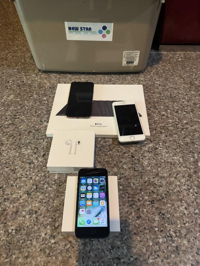 ขายๆๆๆถูกๆๆๆไอโฟน5สีดำ16กิ๊กสภาพสวยการใช้งานดีเยี่ยมทุกๆฟังชั่นเครื่องรีสโตได้ตลอดไม่มีติดแอคเค้าใดๆคับ  สภาพ: 90% สวยๆคับ  ราคา: 1790 มารับเอง 1290