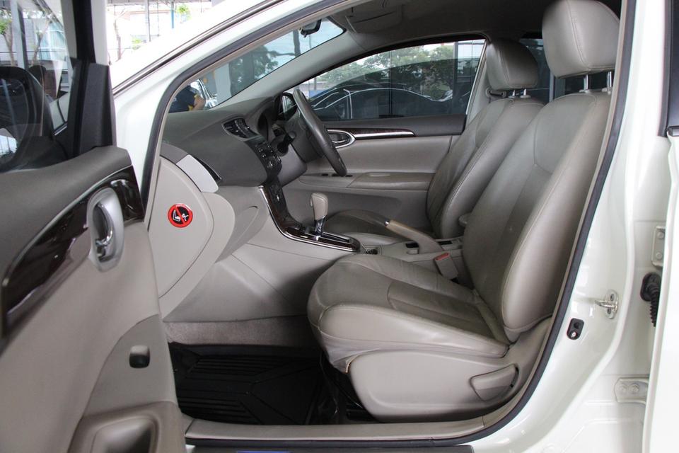 รหัสรถ TKG2518 NISSAN SYLPHY 1.8 V ปี 2013 9