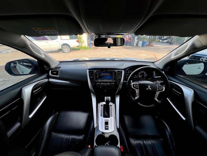ขาย Mitsubishi Pajero 2.4GT ปี16 11