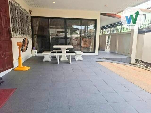 หลังมุม พื้นที่เยอะบ้านเดี่ยว! หมู่บ้านมหาวงษ์ ซอย2  สรรพาวุธ-สุขุมวิท 76 จอดรถได้จุใจ 3 คัน 2
