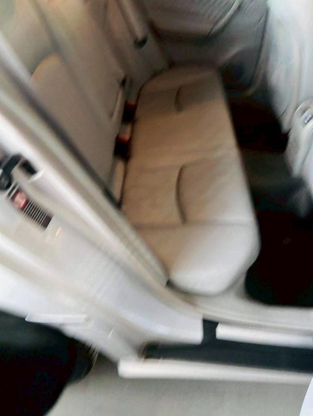 (แจ้งรหัสรถ QT3888) Benz c32 โฉม w203 estate ปี2002 รูปที่ 6