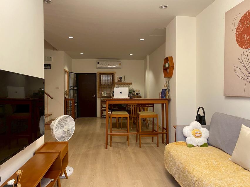 ขายบ้านมือสองสภาพใหม่เอี่ยม พร้อมอยู่ เดินทางสะดวก บนทำเลศักยภาพ 3