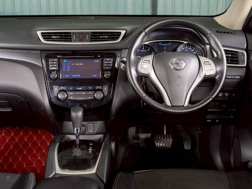 NISSAN X-TRAIL 2.0V 4WD ปี จด 2016 สภาพสวยเดิมๆ 12