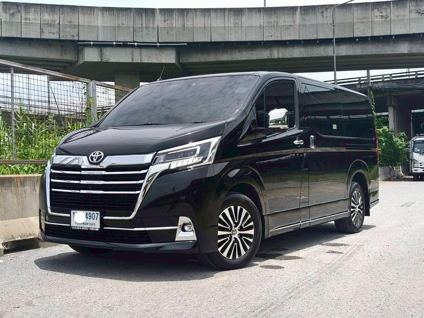 รหัสรถ PAT4907 Toyota Majesty 2.8 Grande ปี 2020 สีดำ