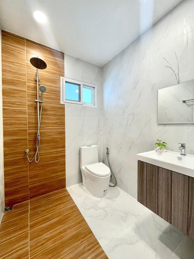 ปิดจองบ้านรีโนเวทใหม่ทั้งหลัง ทำเลติดทางออกมอเตอร์เวย์สาย7 ใกล้นิคมปิ่นทอง1 นิคมเครือสหพัฒน์ 5