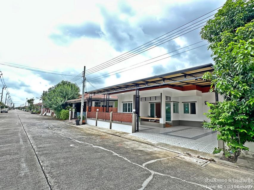 หมู่บ้านเพ็ญศิริ 4 เลียบวารี 13