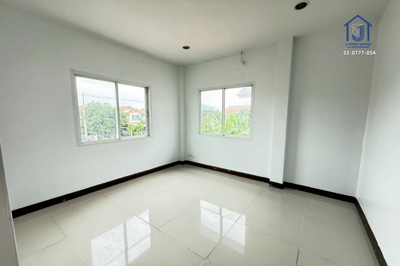 ขายบ้านเดี่ยว 2 ชั้น หมู่บ้านวิสต้า วิลล์ 3 ลำลูกกา-คลอง 8 ถนนรังสิต-นครนายก 8