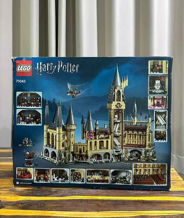 LEGO 71043 Harry Potter Hogwarts Castle 1