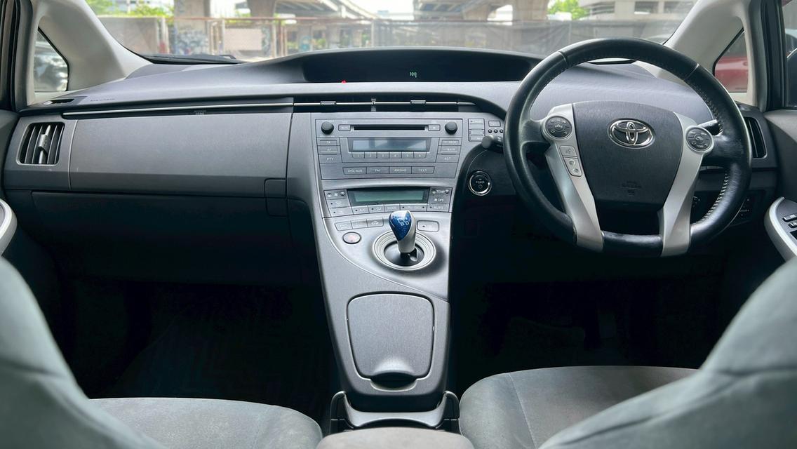 Toyota Prius 1.8 Hybrid AT ปี 2012 12