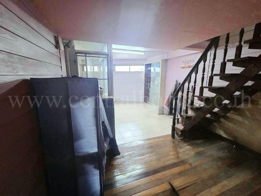 อาคารพาณิชย์ 3 ชั้น ติดถนน เจริญกรุง 103 ใกล้ เอเชียทีค 9