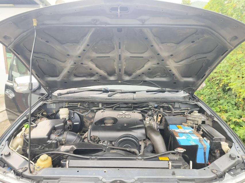 ขายรถครอบครัวราคาพิเศษ Mitsubishi pajero sport 2.5GLS ดีเซล 2WD ปี2009 2