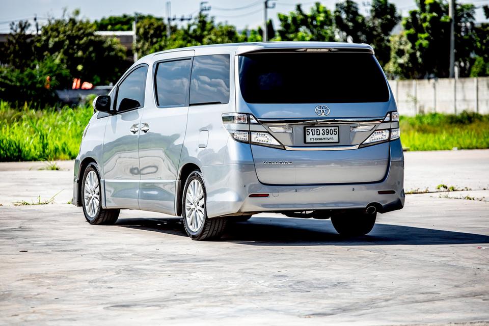Yoyota Vellfire 2.4ZG ปี14 7