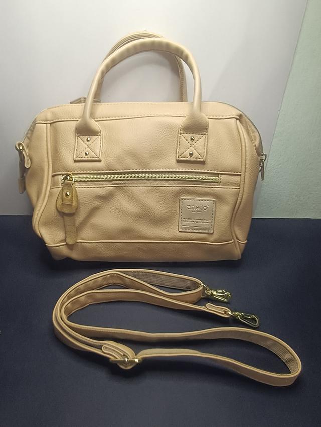กระเป๋าสะพายไหล่ anello Mini Boston Leather สีครีมเบจ แท้ 100%