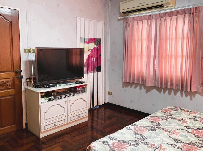 ทาวน์เฮ้าหมู่บ้านบุษราคัมริมน้ำ 9