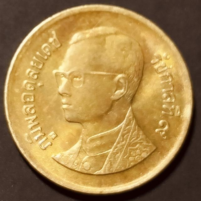 ขายเหรียญ 50 สตางค์ ปี 2540 (ผ่านการใช้/สภาพดี/มีรอยน้อย/ขอบคม/พิจารณาได้จากรูปถ่ายจริง) รูปย่อยที่ 3