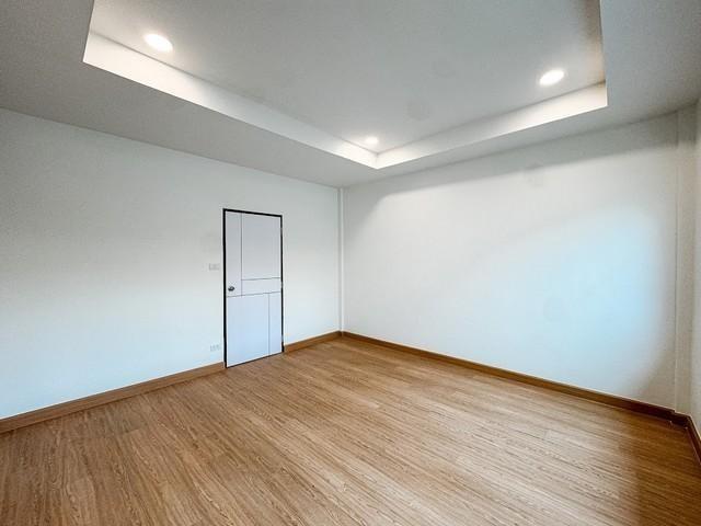 ขายทาวน์โฮม 2ชั้น ซอยลาดพร้าว84 หมู่บ้าน 84 แมนชั่น ทำเลดี บ้านรีโนเวทใหม่พร้อมอยู่ ใกล้ นานาชาติสิงคโปร์ 15