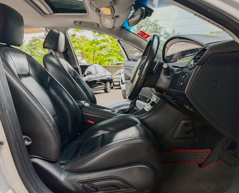 MG-6 1.8 X Fastback Sunroof AT ปี 2014 จดปี 2017  6