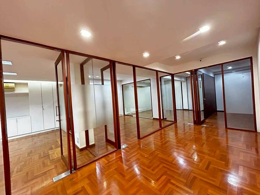ให้เช่าอาคารพาณิชย์ 4 ชั้น ทำเลดี บนถนนกิ่งแก้ว (N.1851)