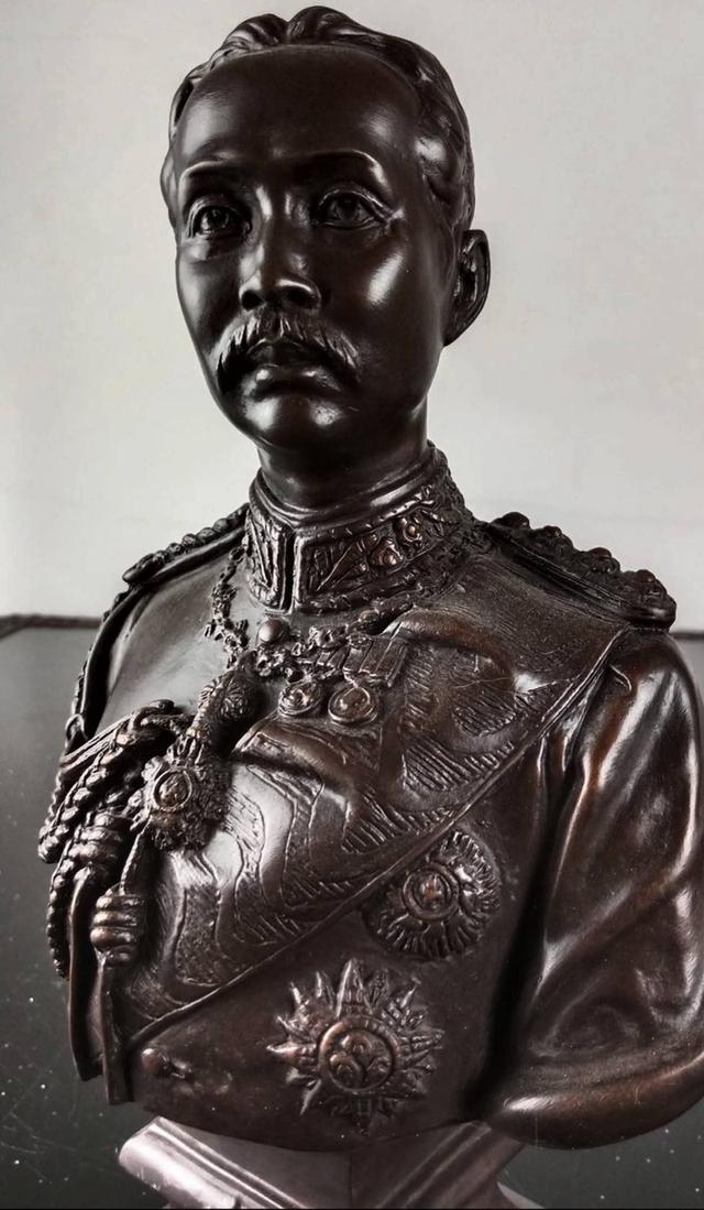 627.พระบรมรูปหล่อครึ่งพระองค์ในหลวงรัชกาลที่5 พระบาทสมเด็จพระปรมินทรมหาจุฬาลงกรณ์ พระจุลจอมเกล้าเจ้าอยู่หัว 10