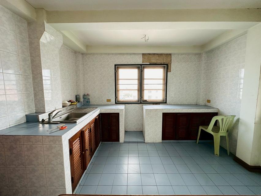 ขายหอพักอาคาร 5 ชั้น ถนนบางนา-ตราด กม.ที่ 4.5 ซอยบางนา-ตราด 37 ซอยเปรมฤทัยล็อค 13/11#LB122 – 001176 9