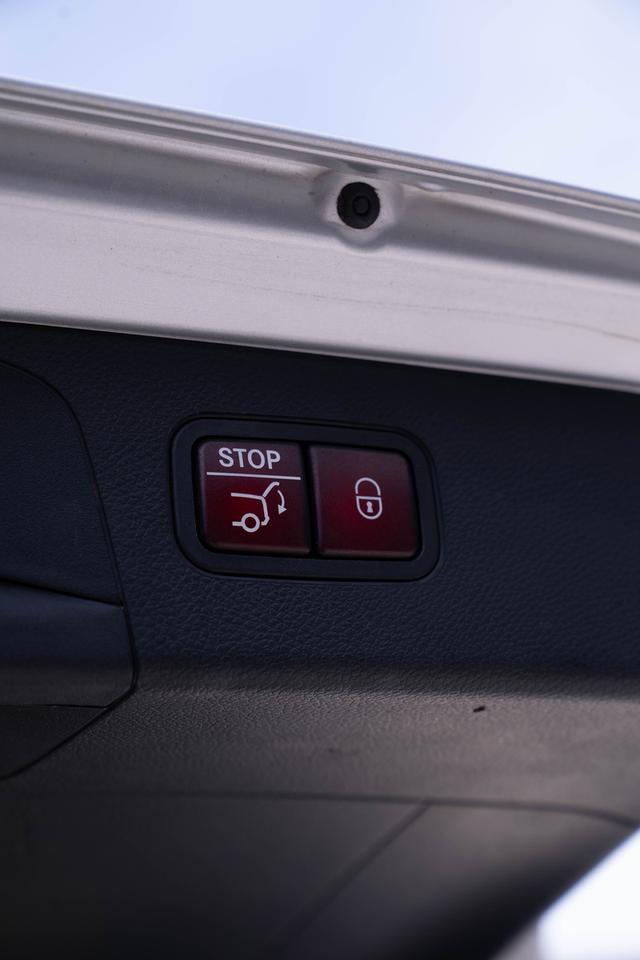 รหัสรถ 67GG9571 Benz GLC 250d AMG 4MATIC ปี 2016 14