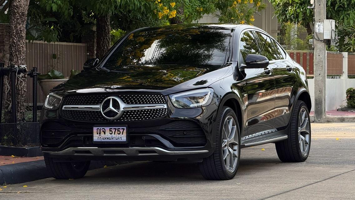 Benz GLC 300 e 4MATIC Coupé AMG Dynamic / Plug-in Hybrid (PHEV)(W253) ปี 2020💕 (สีดำ / เบาะดำแดง) วิ่งแค่ 47,xxx km