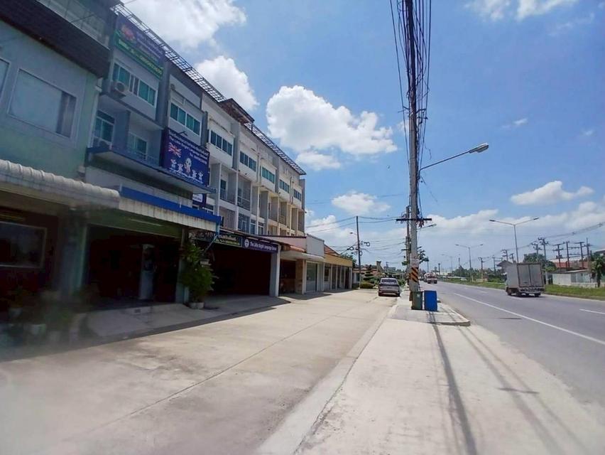ขายอาคารพาณิชย์ 4 ชั้น หน้าหมู่บ้านเกษมสุข ถนนลำลูกกา คลอง7 2
