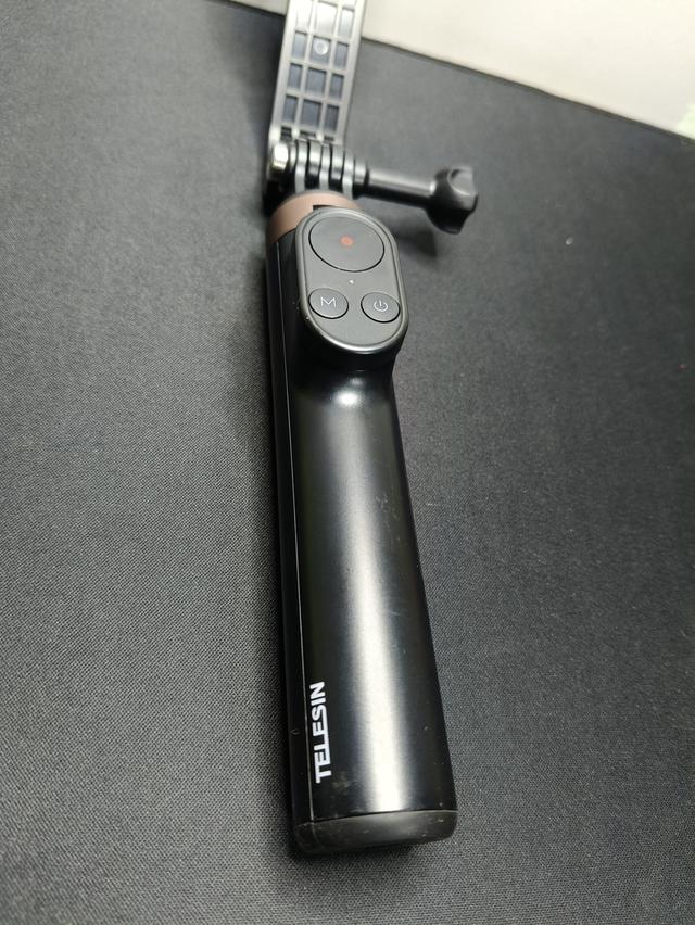 ขาตั้งกล้องถ่ายรูป TELESIN พร้อมรีโมท Bluetooth ไม้เซลฟี่พกพาหมุนแนวตั้ง-แนวนอนได้ตัวช่วยเด็ดของสายคอนเทนต์! TELESIN ไ