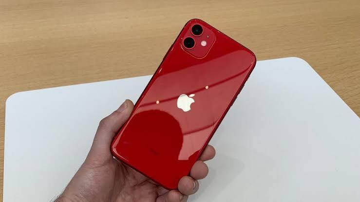 iphone 11 สีแดง 2