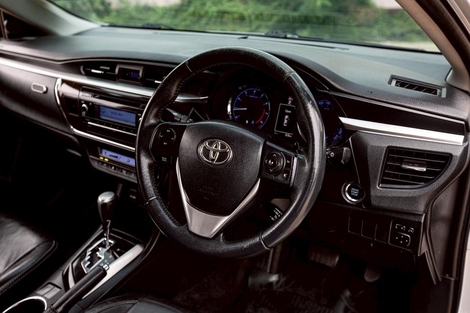 ขาย Toyota Altis 1.8G ปี16 12