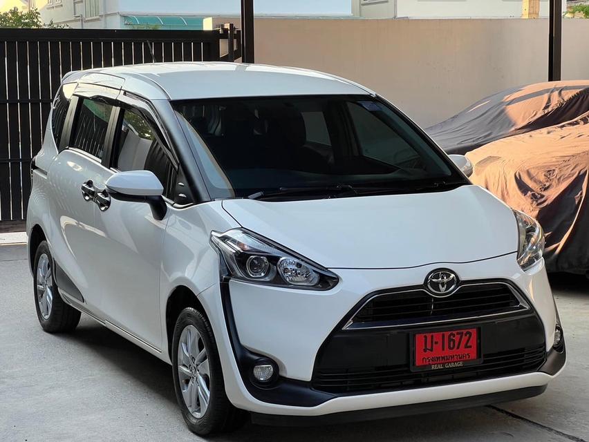 Toyota SIENTA 1.5G Wagon 2