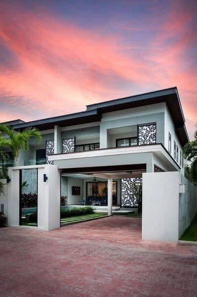 For sale whit tenant pool villa South Pattaya 