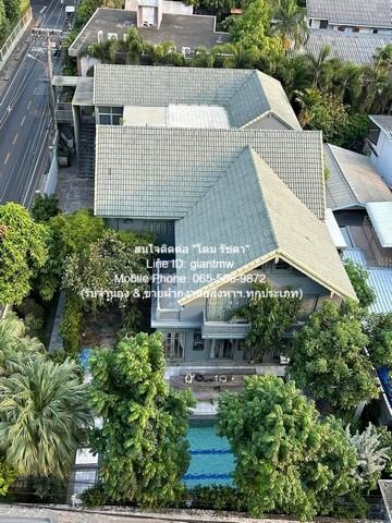 บ้าน บ้านหรูสไตล์อังกฤษผสม Loft 2+1 ชั้น (ห้องใต้หลังคา) ซ.อินทามระ 4 BR 5 BR 90000000 thb ใกล้ ตลาดห้วยขวาง 1.2 กม. และ 3