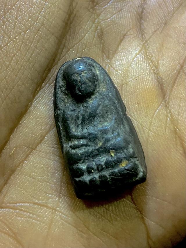 เปิดหลวงปู่ทวดเนื้อว่านพิมพ์พระรอดพาราหลุดๆ