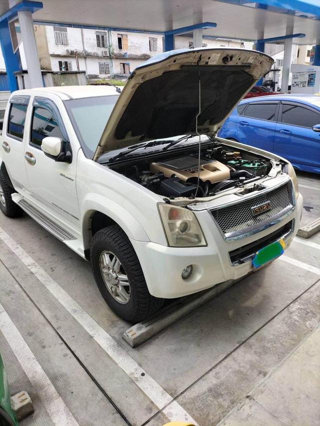  isuzu 3.0 4 ประตู gold series 2008 รุ่นครบรอบ 50 ปี 1