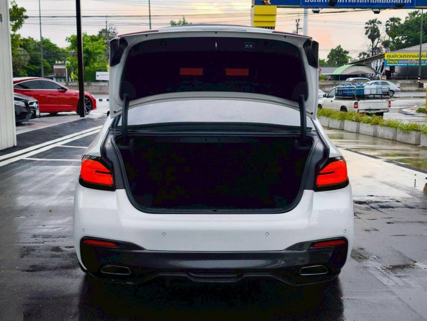 ขาย BMW 520d Msport ปี22 18
