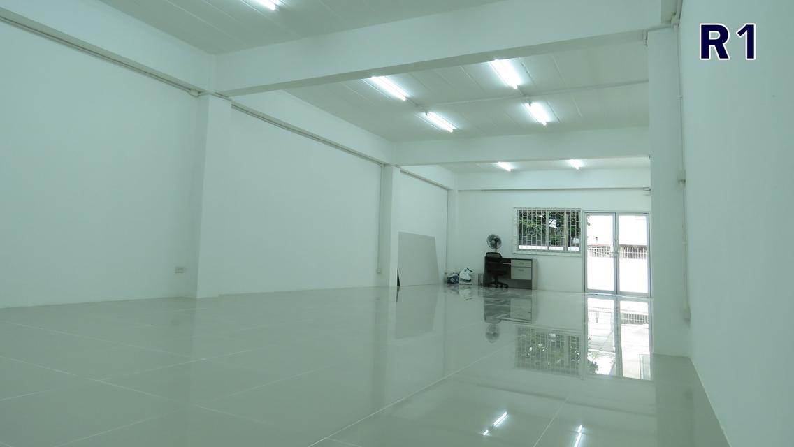 U1397 ให้เช่าออฟฟิศ ย้านลาดพร้าว ออฟฟิศชั้นเดียวขนาด72 ตารางเมตร ใกล้สถานีรถไฟฟ้า ภาวนา สามารถตกแต่งได้ตามที่ต้องการของลูกค้าเองได้ 3