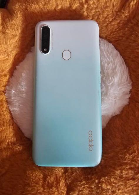 OPPO A31 สีสวย ขายตามสภาพ