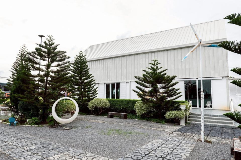 ที่ดินพร้อมสิ่งปลูกสร้างคาเฟ่โรงเรือน เลียบคลองทวีวัฒนาต้นทางเพชรเกษม 7