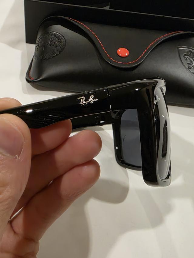 แว่นตา Rayban x Ferrari เลแบน เฟอร์รารี่ สวยเดิมๆสภาพใหม่ๆ อย่างดีพร้อมกล่องขาย ตามสภาพ ครับ รูปที่ 10